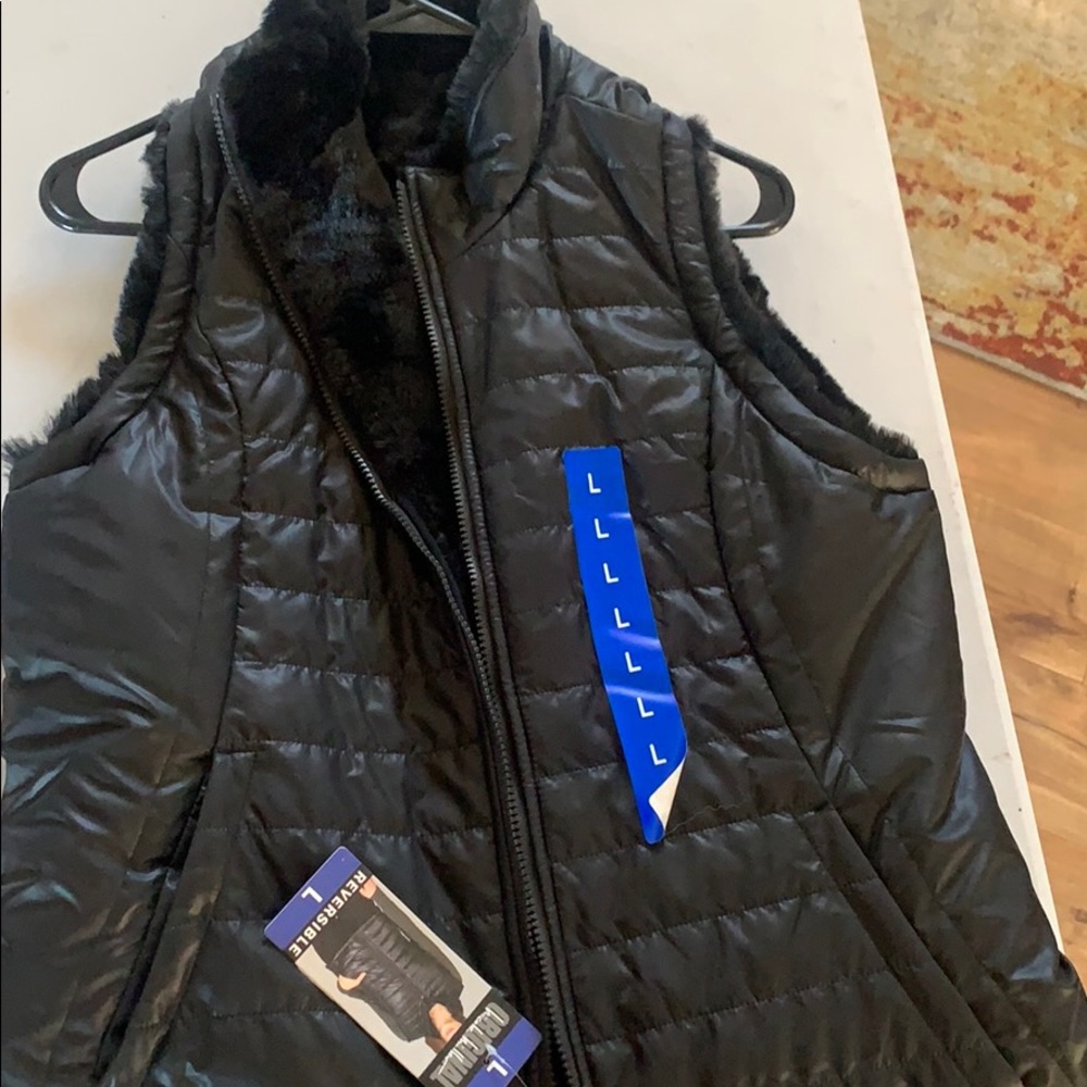 Reversible winter vest